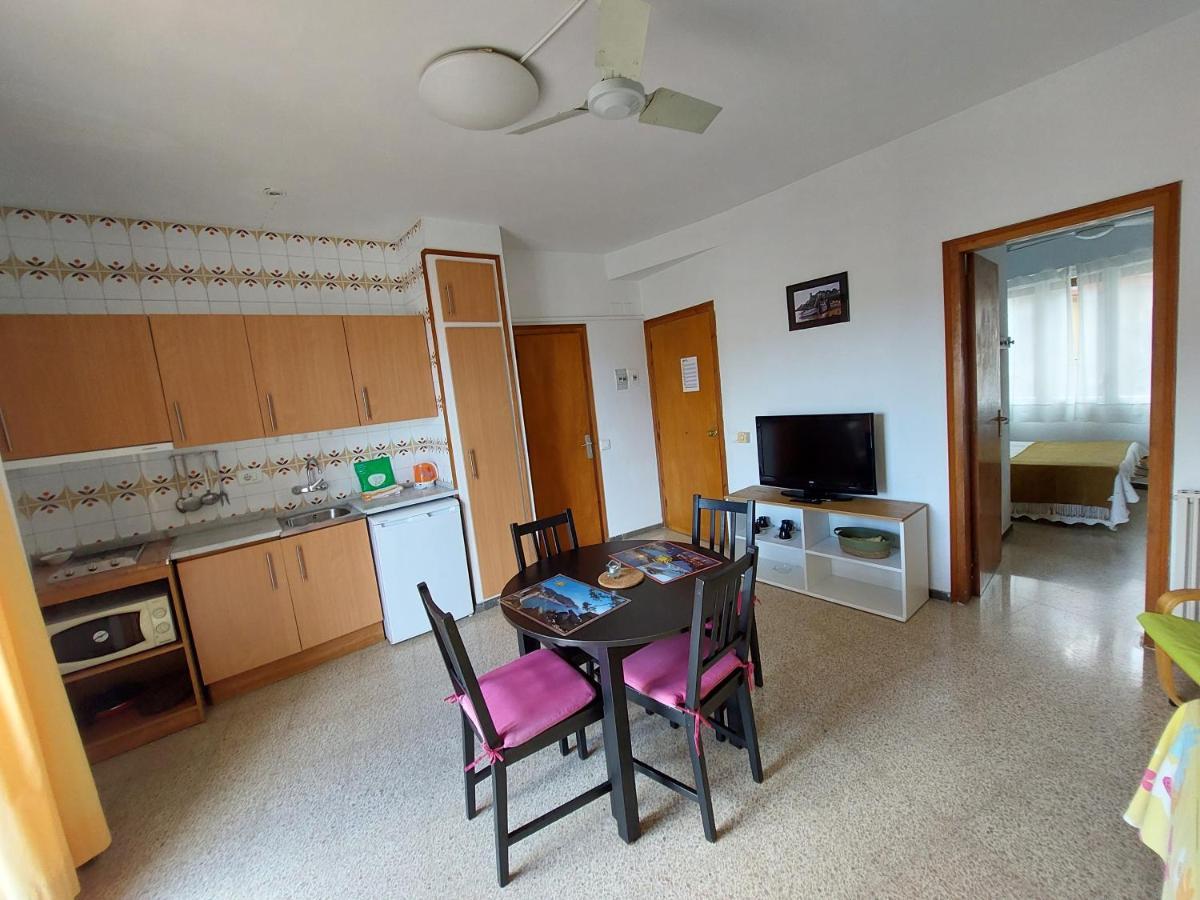 Apartamentos El Sol ตอสซาเดมาร์ ภายนอก รูปภาพ