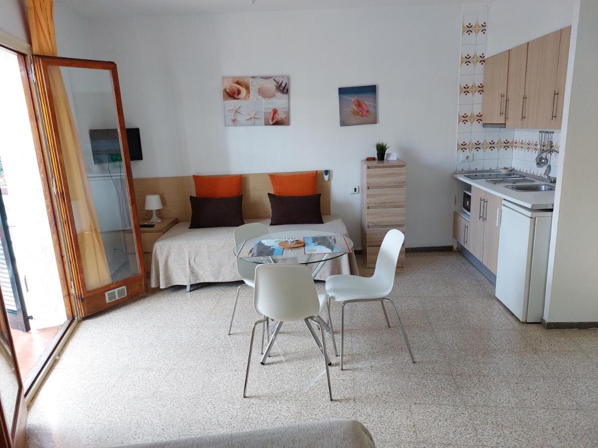 Apartamentos El Sol ตอสซาเดมาร์ ภายนอก รูปภาพ