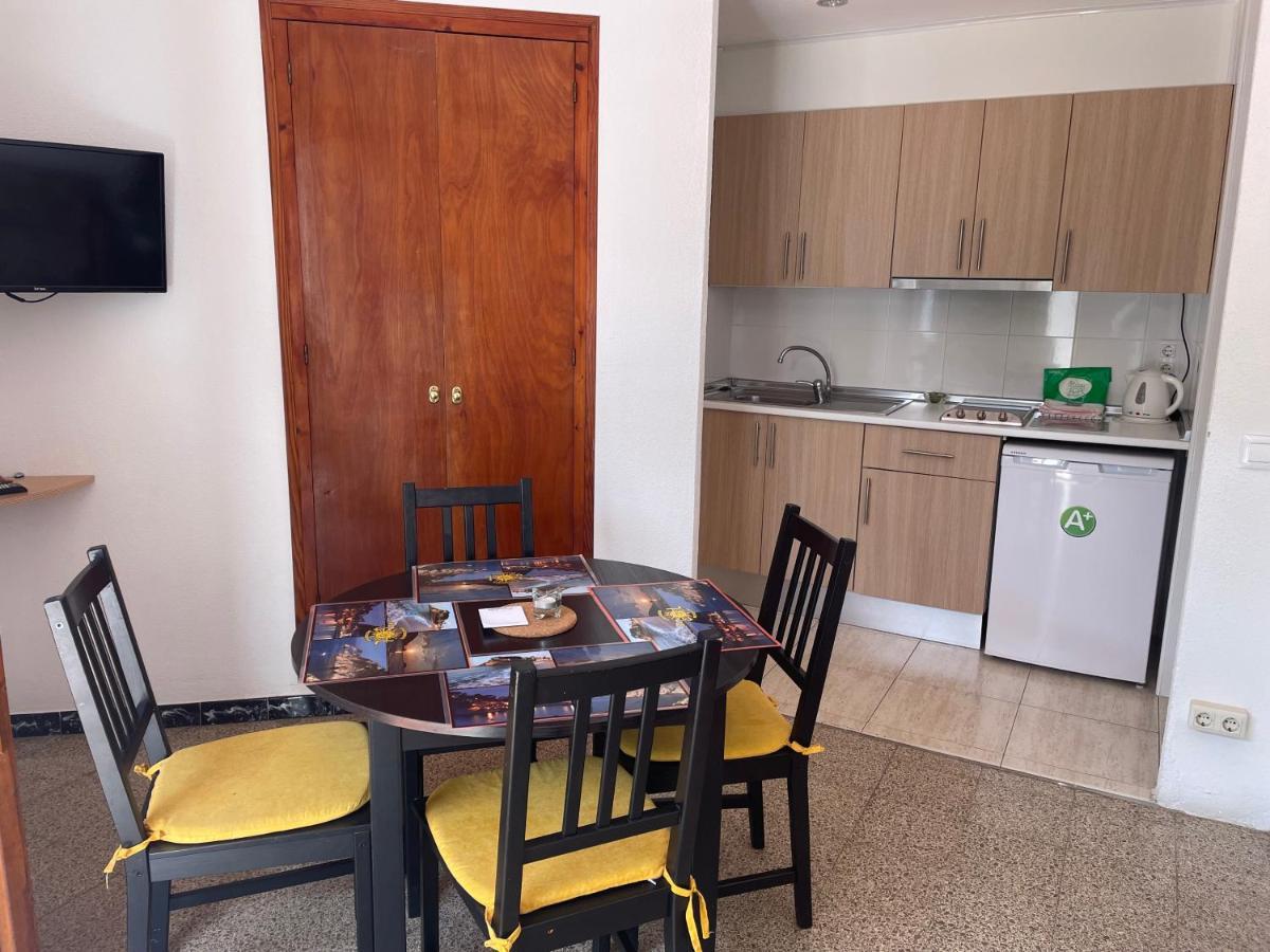 Apartamentos El Sol ตอสซาเดมาร์ ภายนอก รูปภาพ